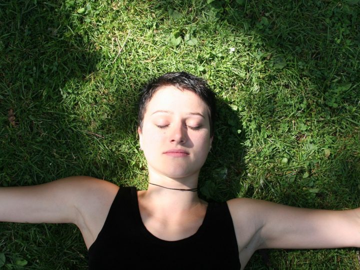 La intensidad como bandera: las mujeres y el poder de las emociones.