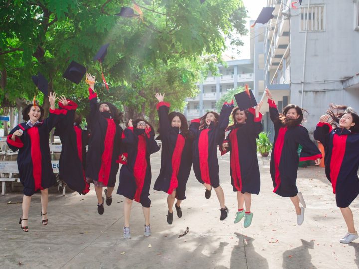 Transversalizar feminismo en las universidades.